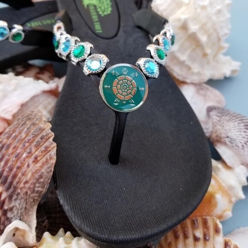 Beautiful Crystal Flip Flops Sandals "Sarah" Sea Turtle SUPER COMFY Size 7